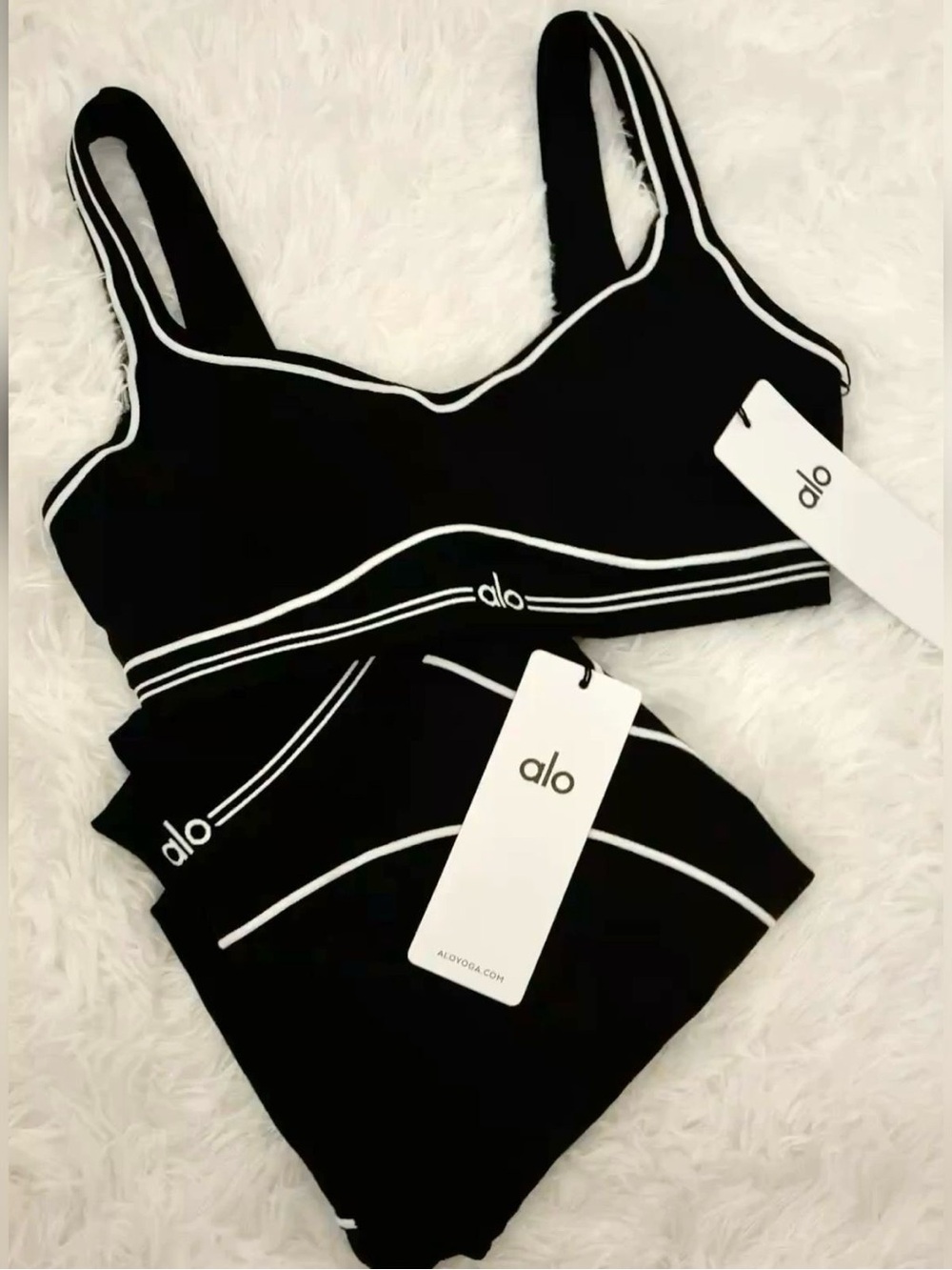 Alo Black Sports Bra and Leggings Set with White Trim